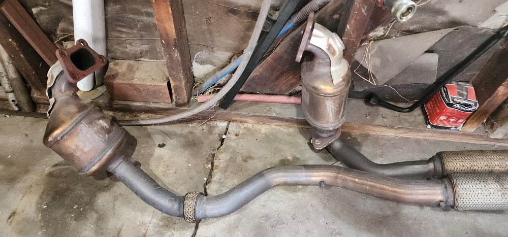 GM 3.6 Exhaust Parts SRX, Traverse, Acadia, Impala
