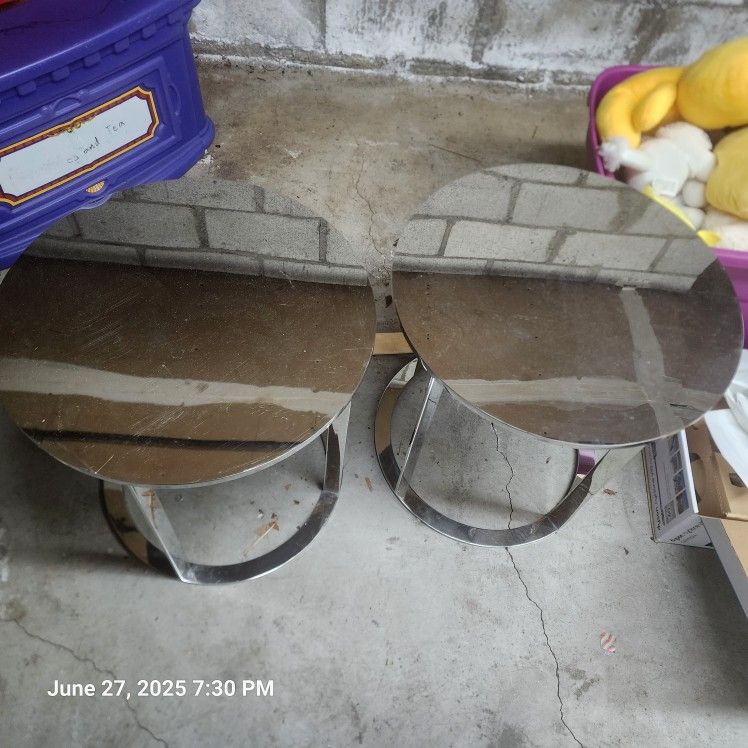 Mirror Table