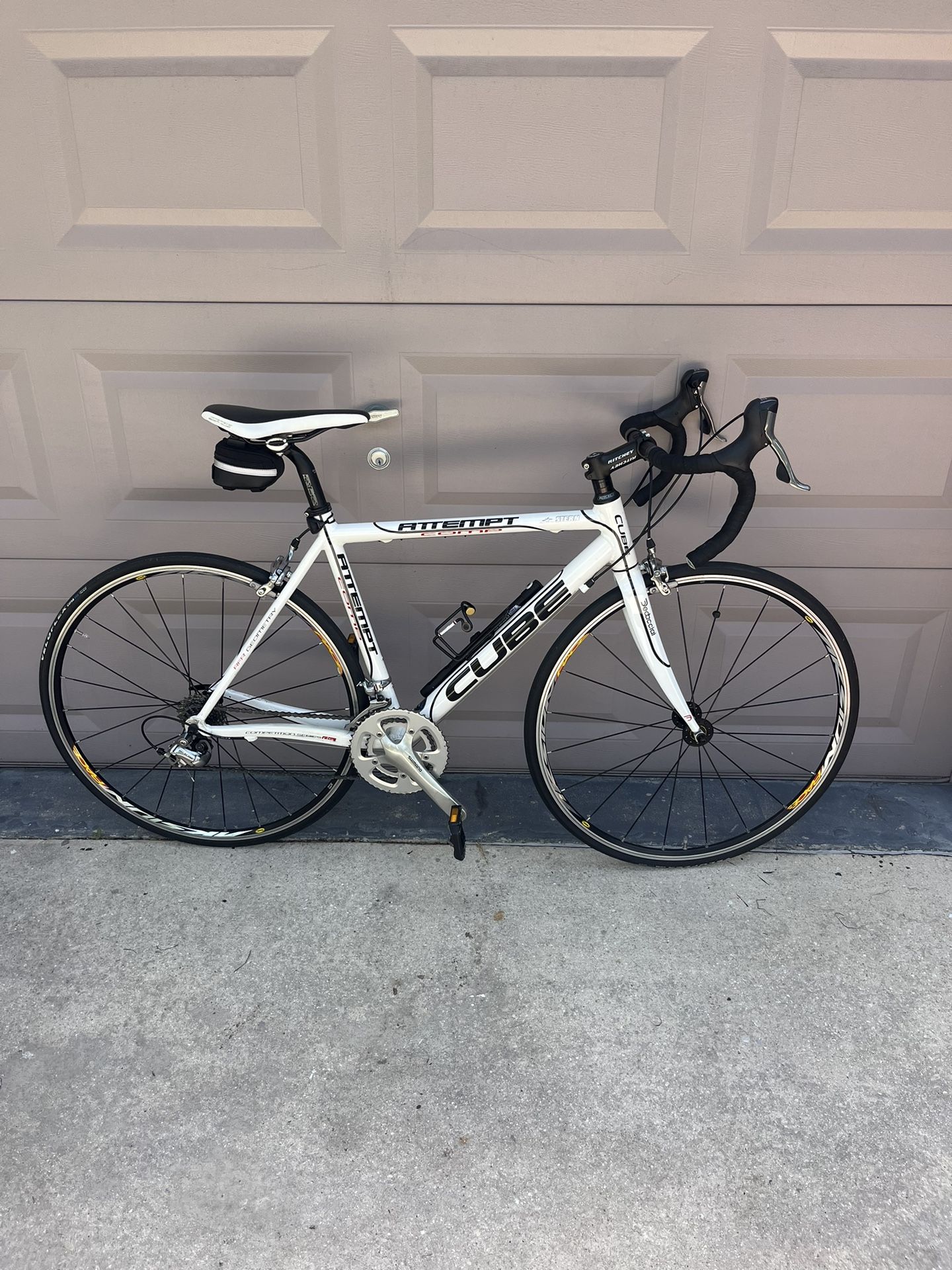 Cube Attempt 105 Race Bike