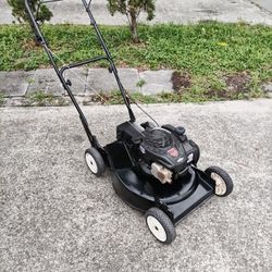 Gas Lawn Mower With New Blade Works Good $140 Firm!!