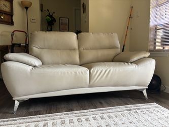 Two couches - Color: beige - Good condition