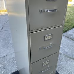 HON 4 Drawer File Cabinet