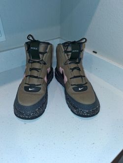 Nike brown tennis