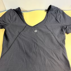 Lululemon Black Athletic Top Size 4
