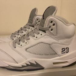 White top metallic 5s