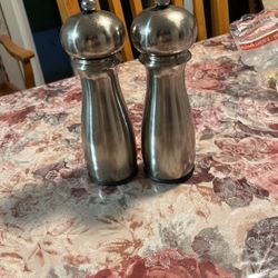 Salt & Pepper Shakers
