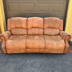 Living Room Recliners