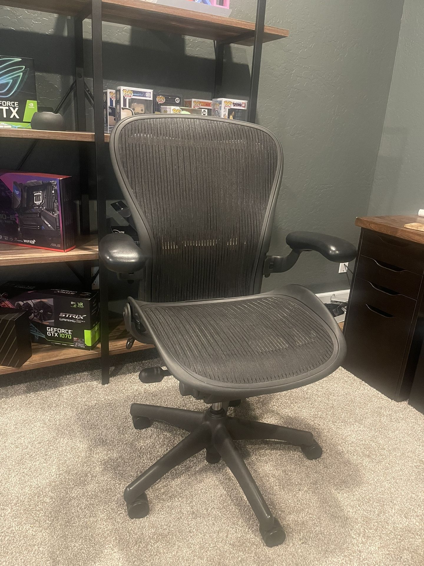 Herman Miller Aeron Chair