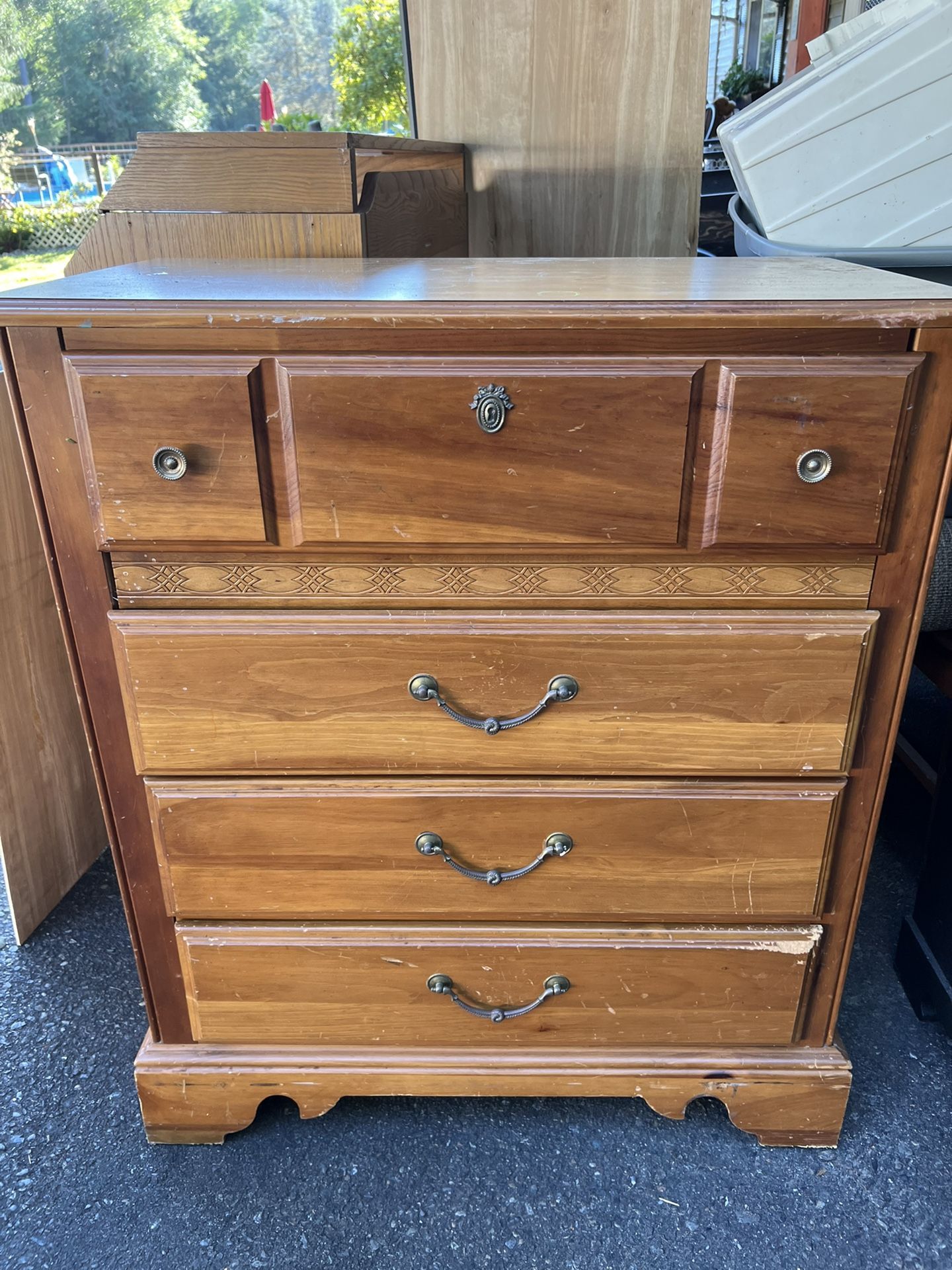 4 Drawer Dresser for Sale in Tumwater, WA OfferUp