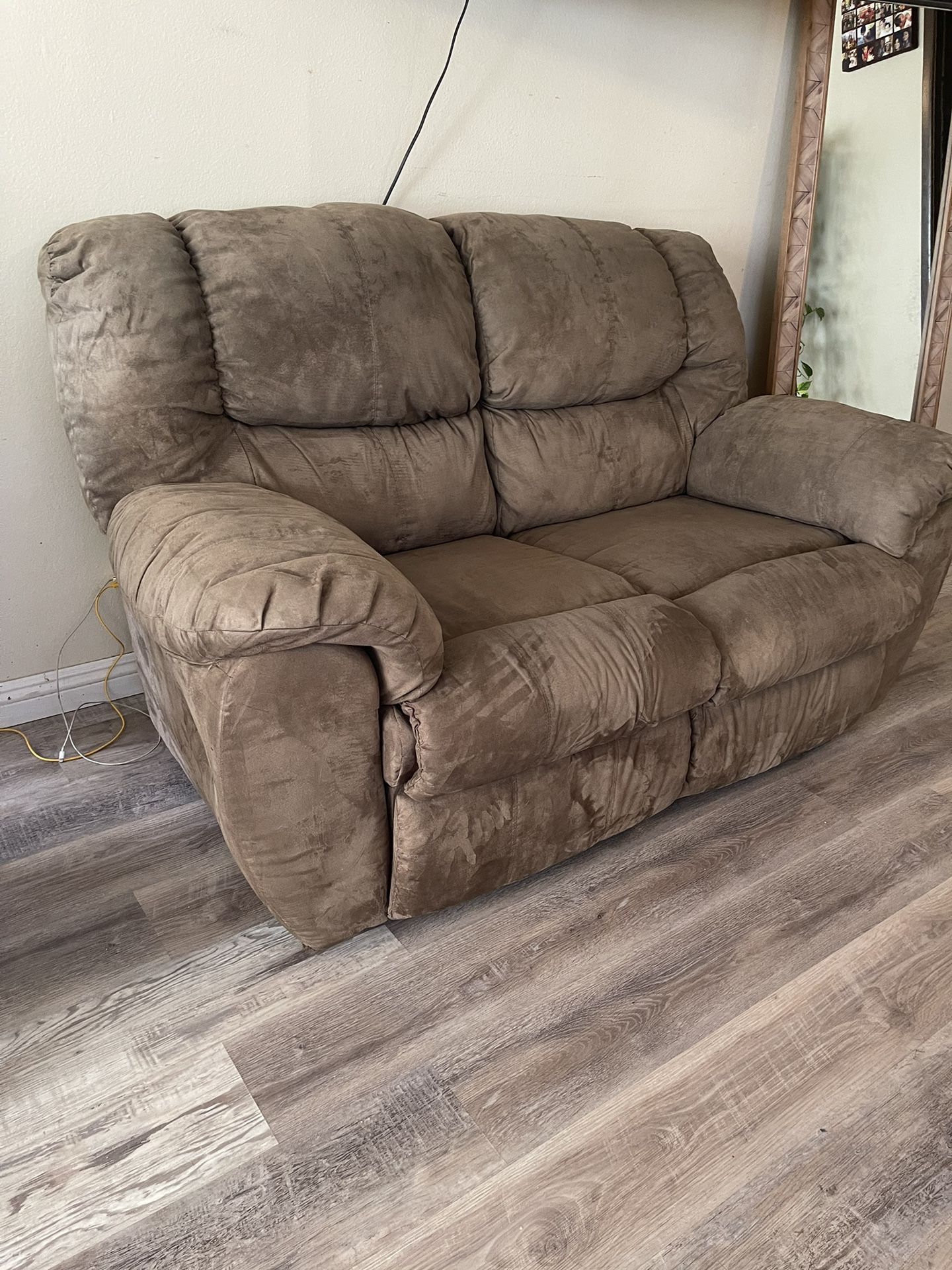 Love, Si Reclinable Con Muy Poco Uso No Tiene Daños