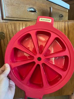 Zakarian Red Silicone Pie Slice Baking Mold
