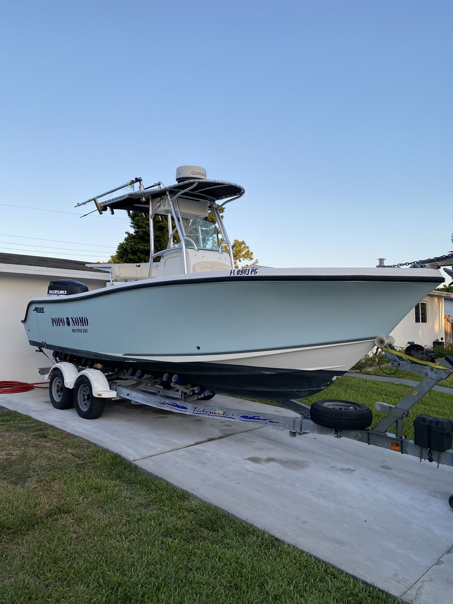 Photo Mako 23.4 Del 2006 Ready To Water Suzuki contact info removed