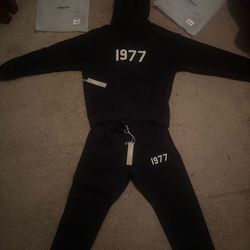 Essentials black 1977 set lmk if you need it