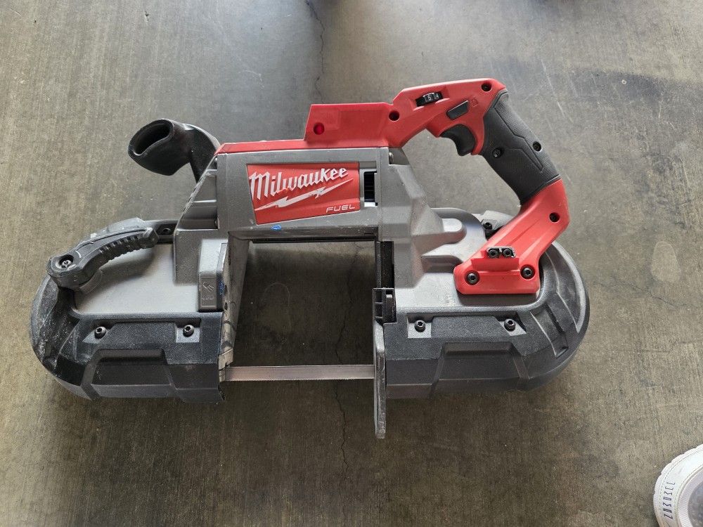 Milwaukee Band Saw 