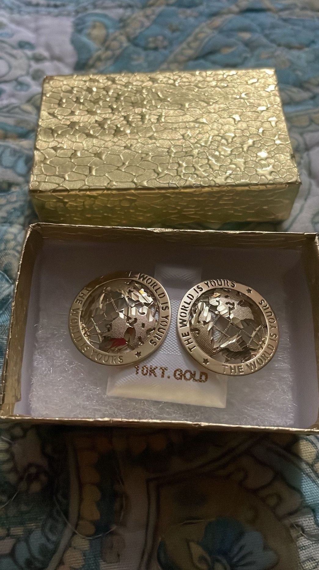 10 Karat Gold