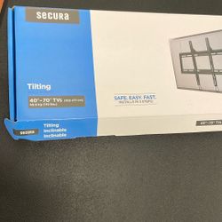 Full-Motion Wall Mount For 40” – 70” flat-panel TVs