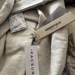 Essential Hoodie 
