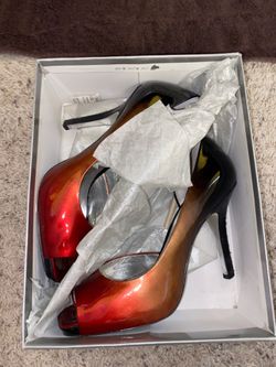 Jessica Simpson heels