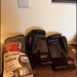 ufc and venum boxing gloves 