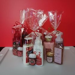 3 PIECE GIFT SET👉BODY LOTION+HAND SOAP+HAND GEL