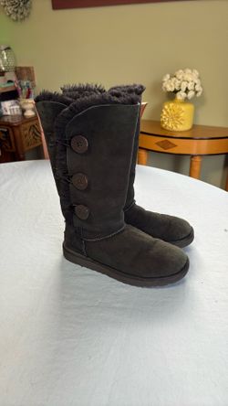 UGGS Bailey Triplet, Deep Black, Size 7, EUC