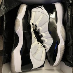 Jordan 11 Retro Concord 