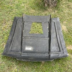 ford mustang VFN 2 1/2 pin on fiberglass hood