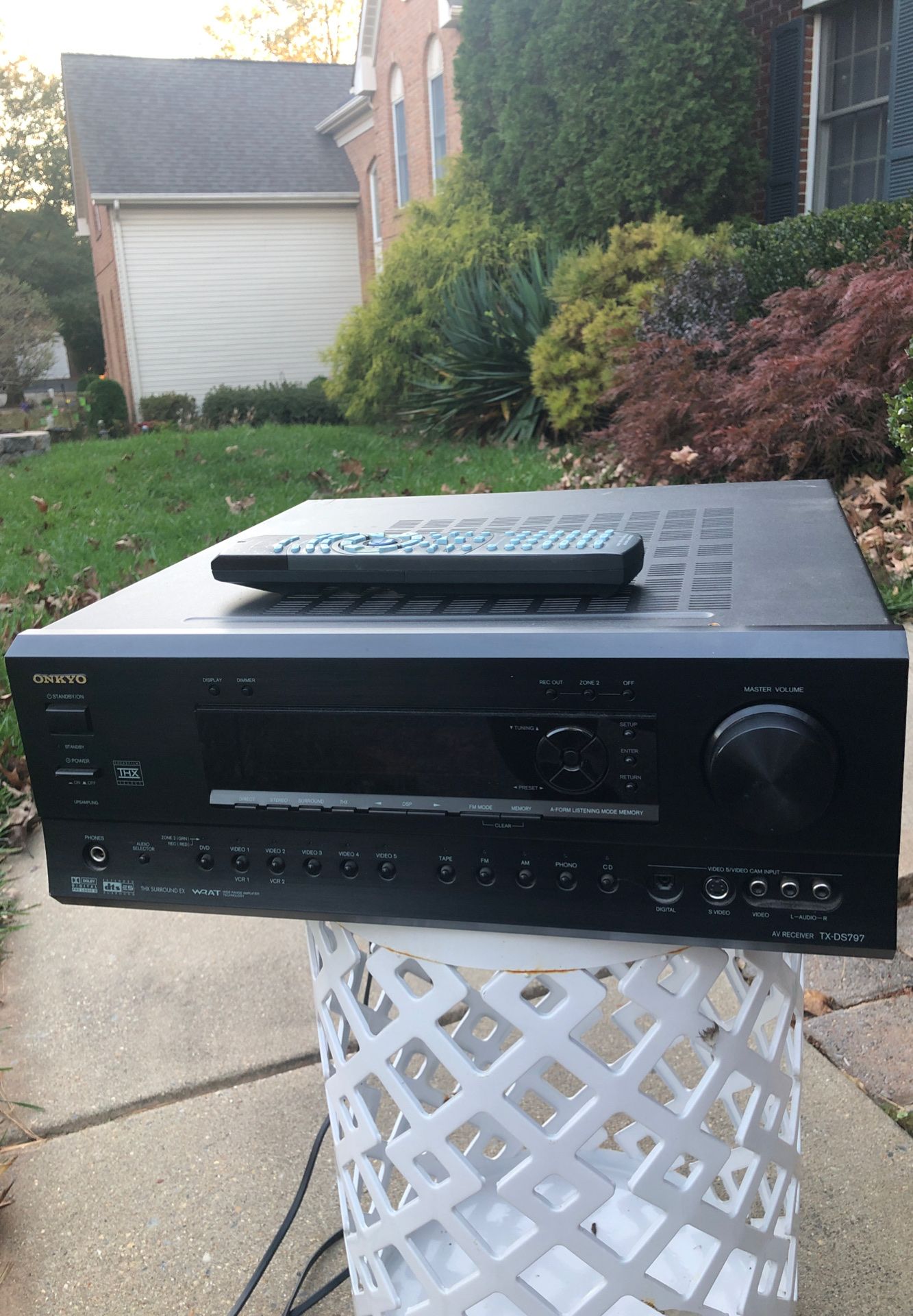 Onkyo TX-DS797 Black Home Theater THX 6.1-Ch AV Receiver. With remote control.