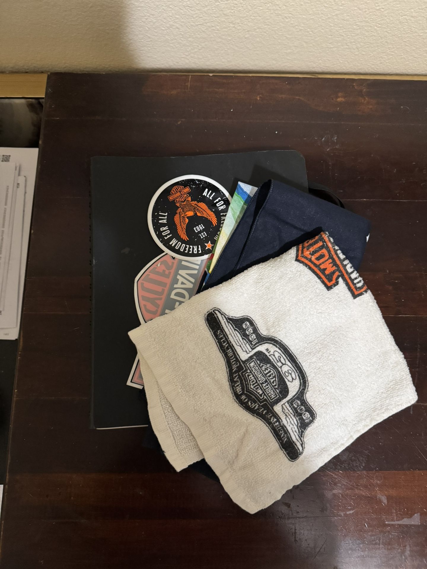 Harley Davidson Ride Atlas North America 1st Edition 2006, Sticker, Bandanna ECT
