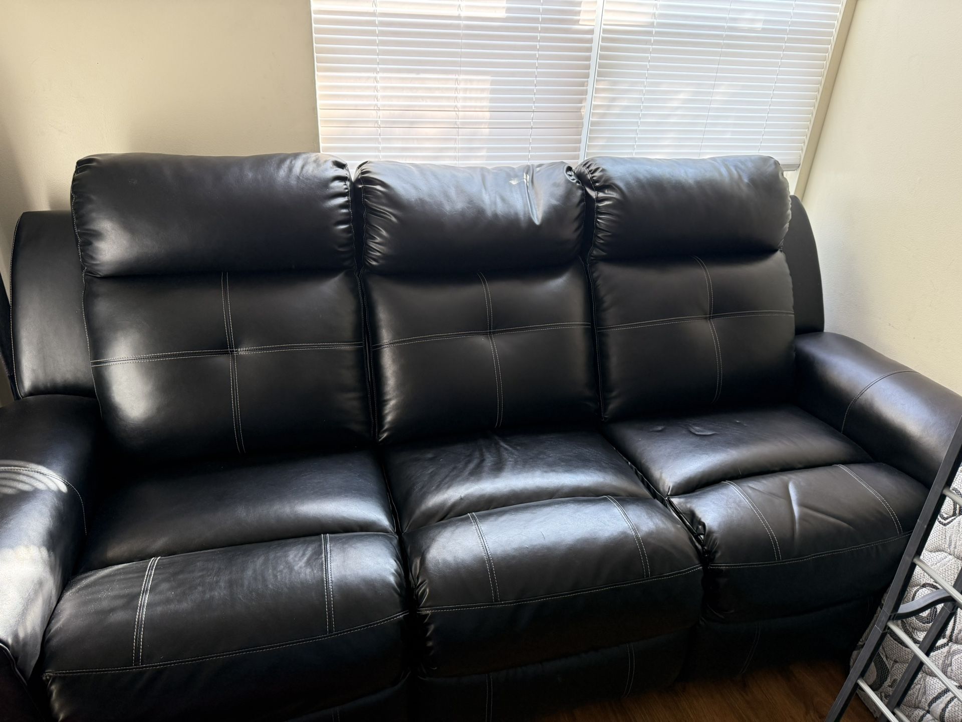 Croswell Sofa Led Light