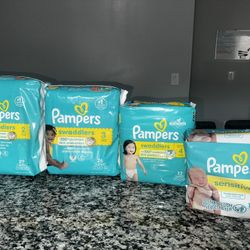 Pamper Diapers And Wipes
