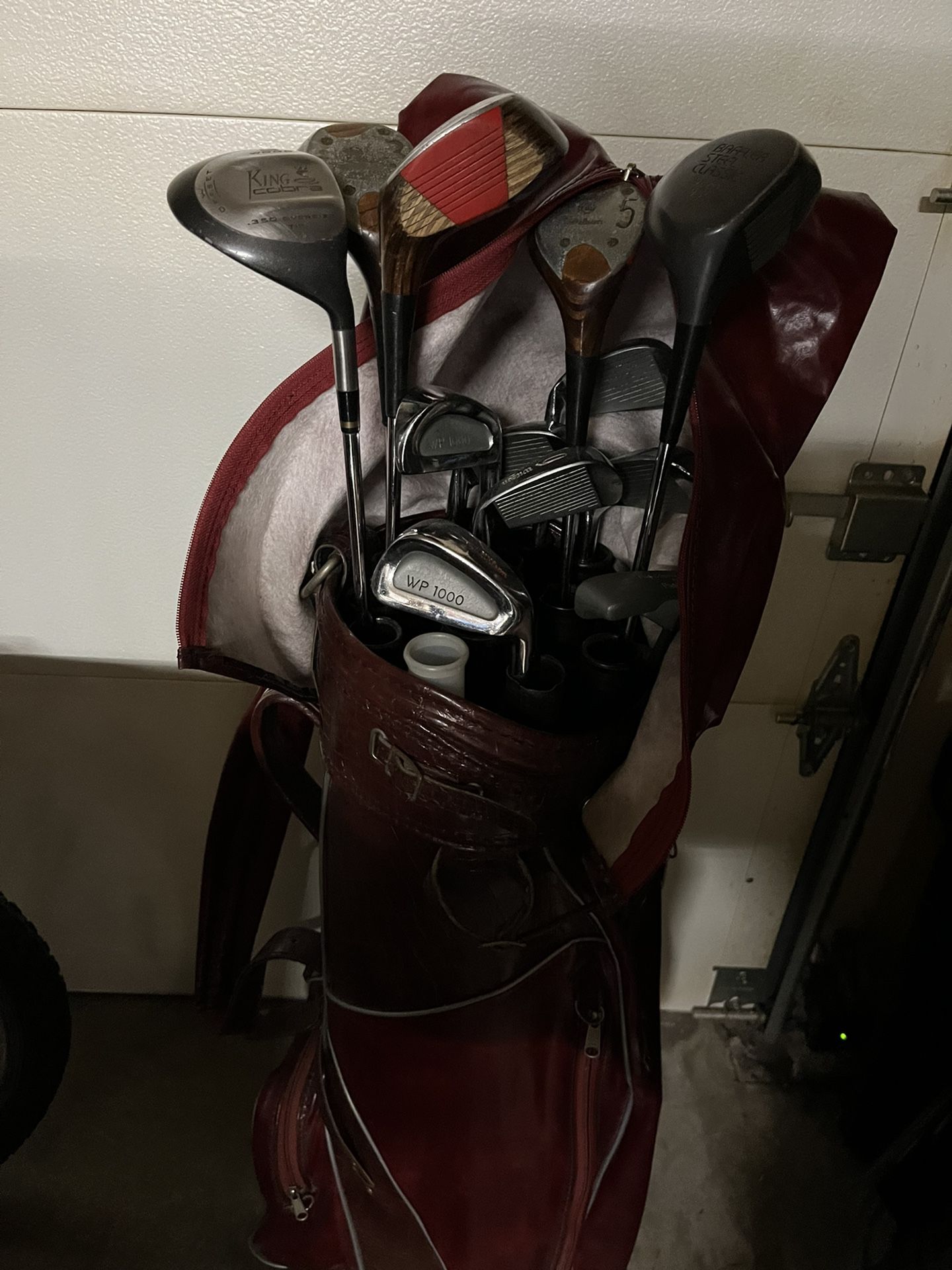 Vintage Wilson WP 1000 Golf Set