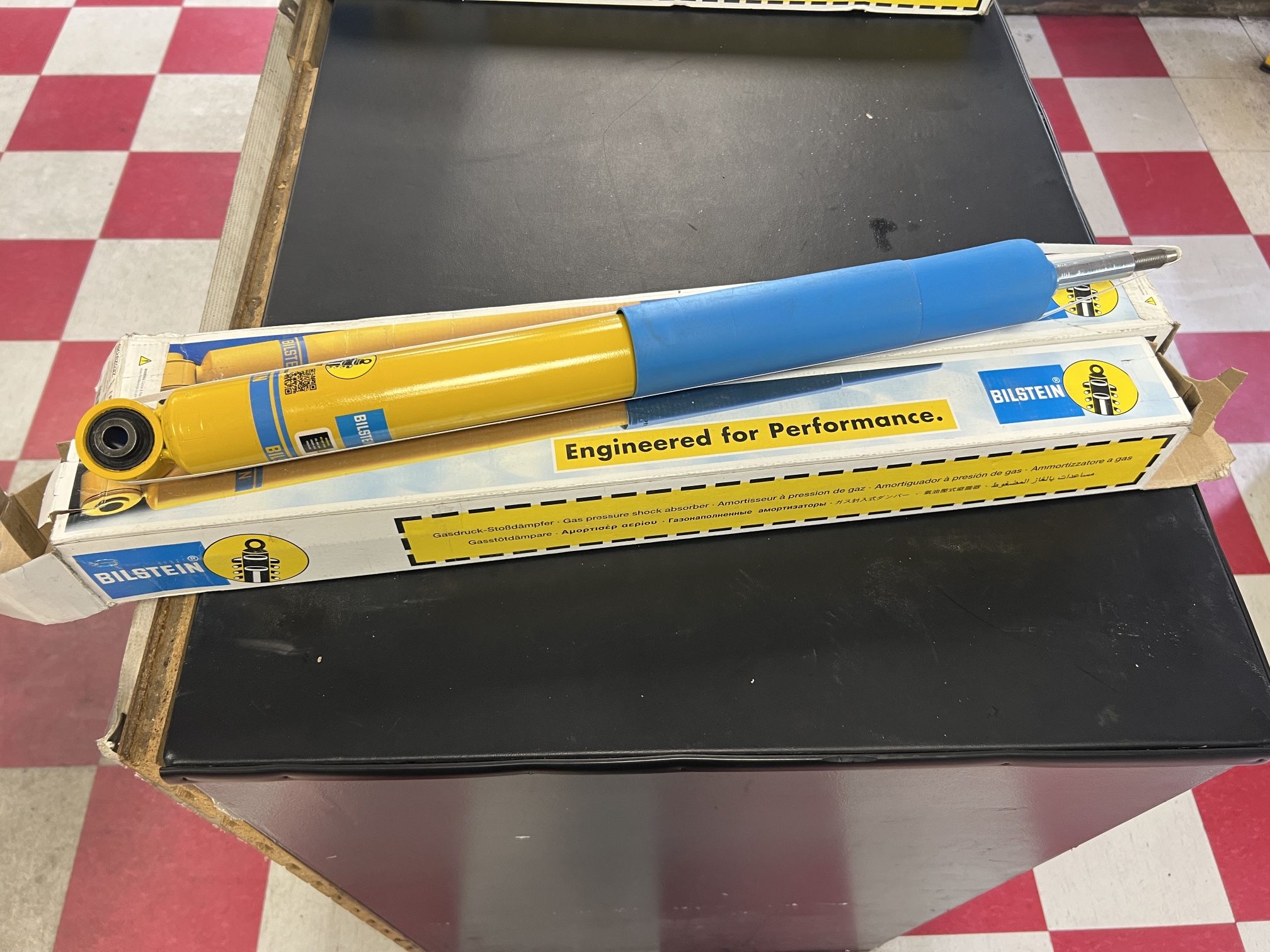 Toyota Tundra Bilstein shocks
