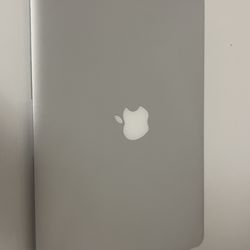 MacBook Air (13-inch)