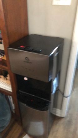 Avalon water dispenser