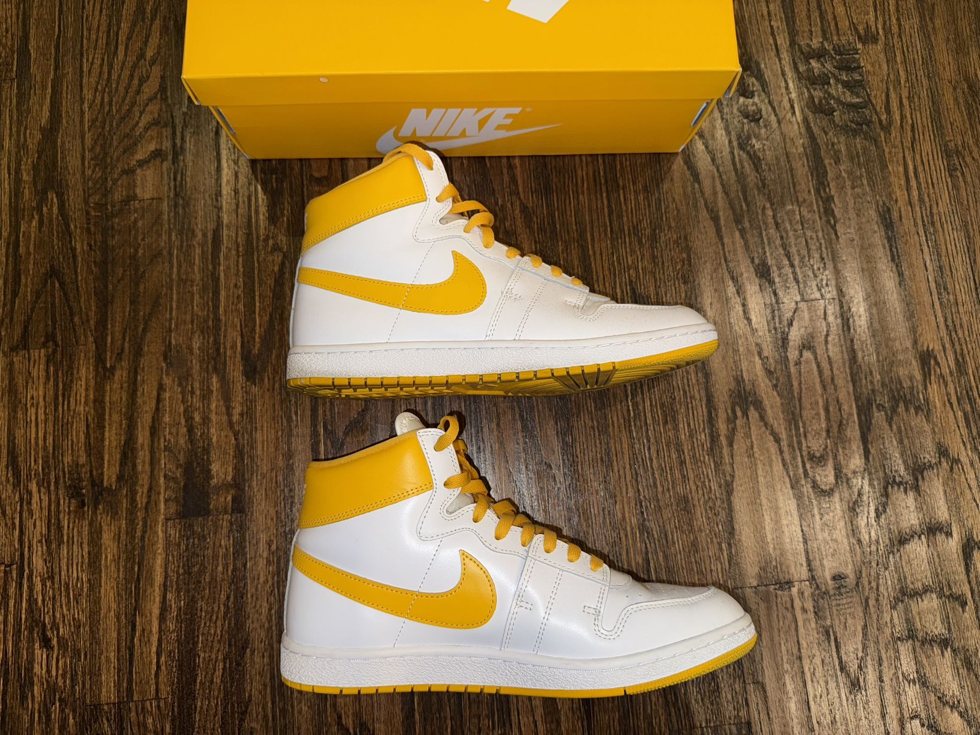 Nike Air Jordan Air Ship PE SP Men\'s Size 10 White University Gold DX4976-107 Nike Air Jordan Air Ship PE SP Men main image 4