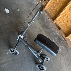 Knee scooter