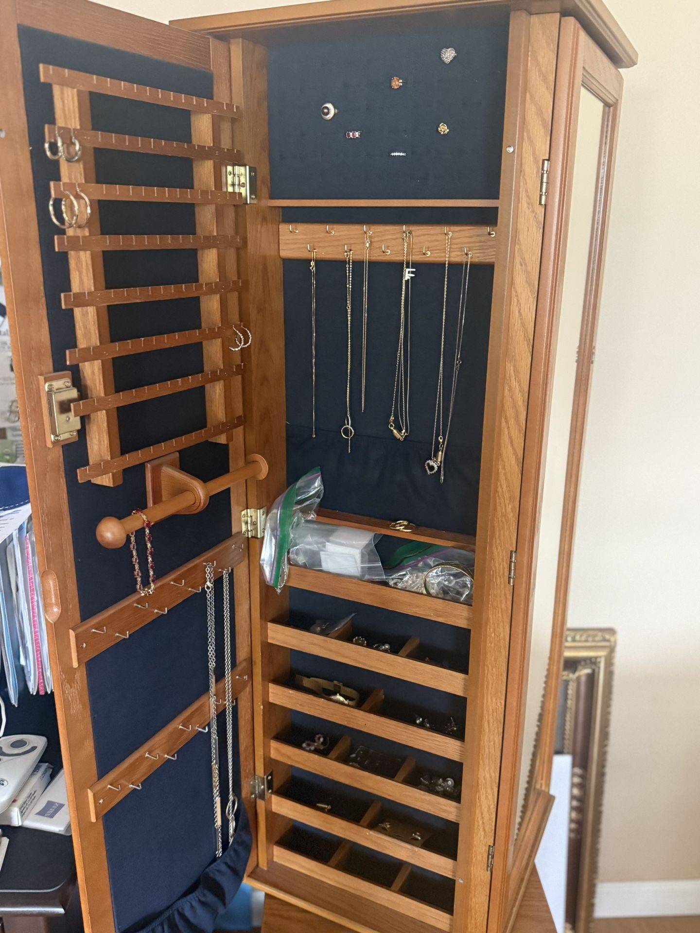 Tall Rotating Jewelry Box