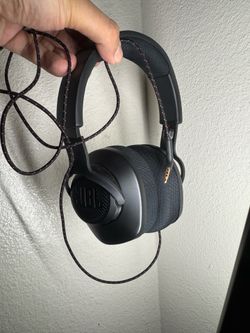 JBL gaming headset
