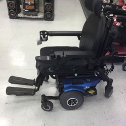 Q - J6 Battery Powered Wheelchair 