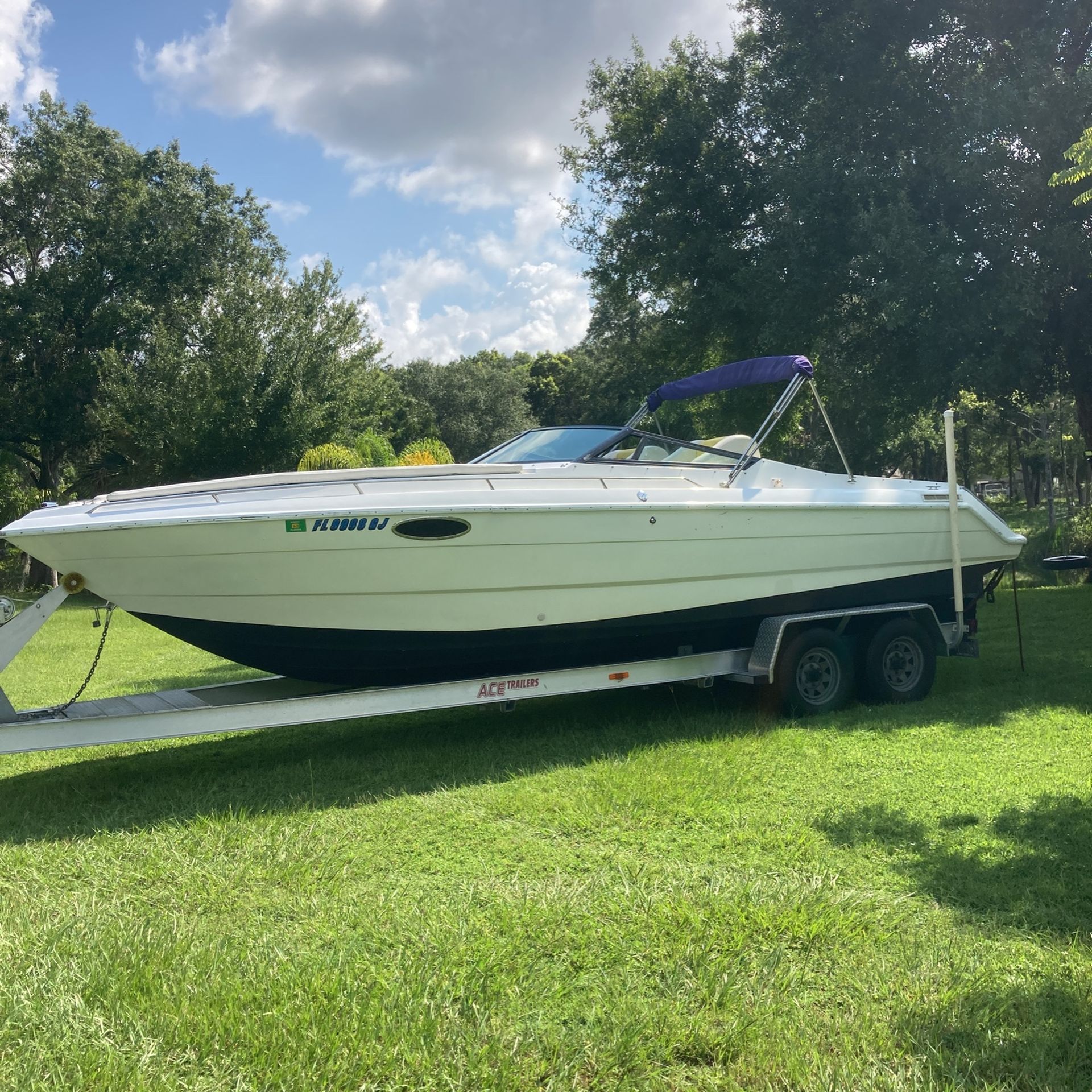 26 foot chaparral with  the cabin new 350 5.7 Too many extras to list turn key aluminum trailer nice set up ready to have fun.