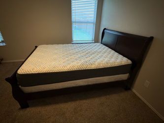 Wooden Sleigh Bed Frame /Box Spring /Mattress Queen