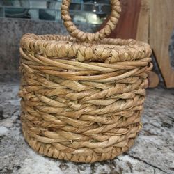 Wicker Kitchen Utensil Caddy