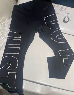 Nike women’s leggings size small