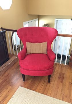 Red fan back chair excellent condition