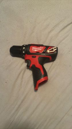 Milwaukee m12 impact drill