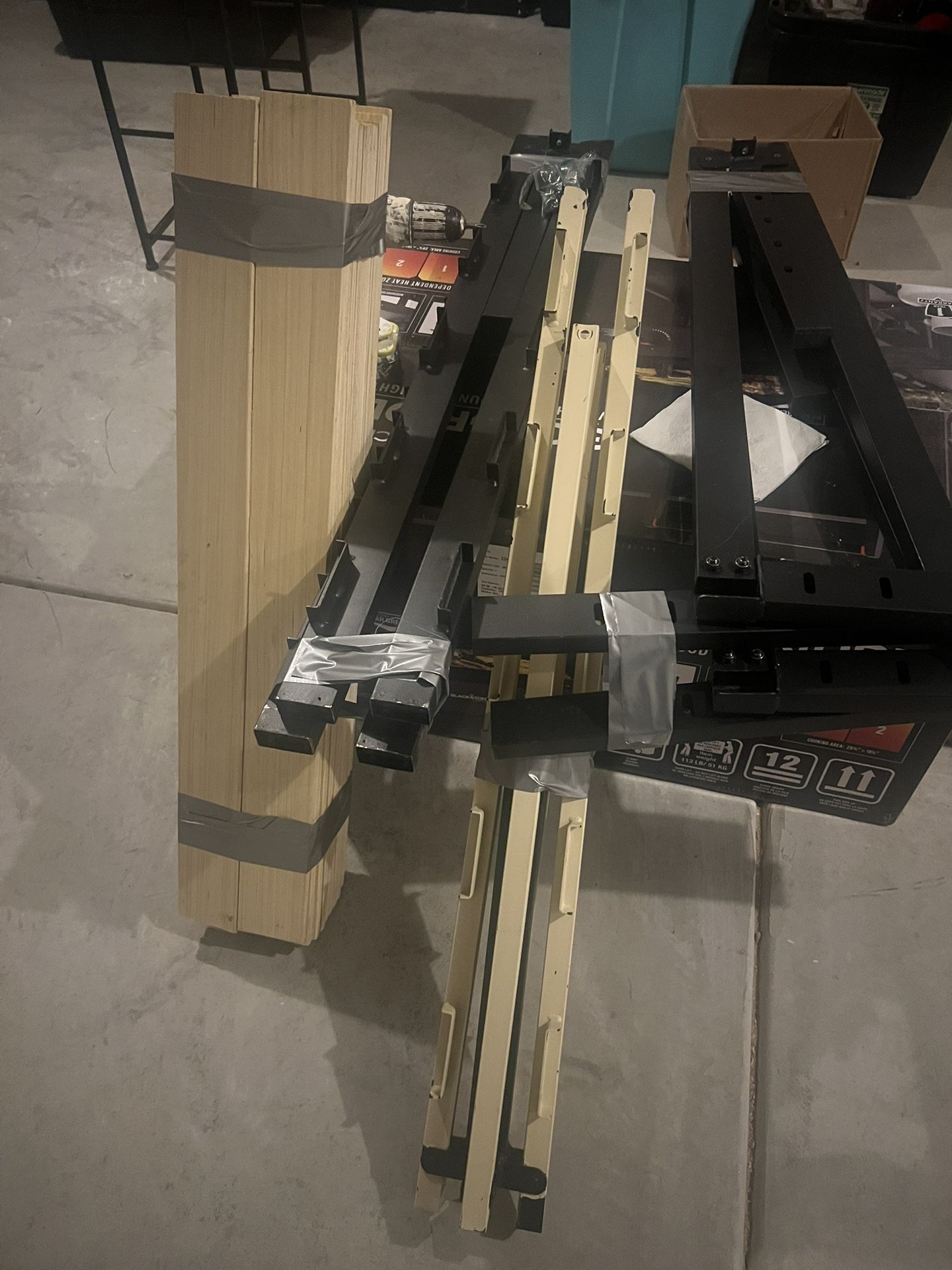 California King Bed Metal Frame 