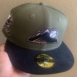 7 5/8 Colorado Rockies corduroy