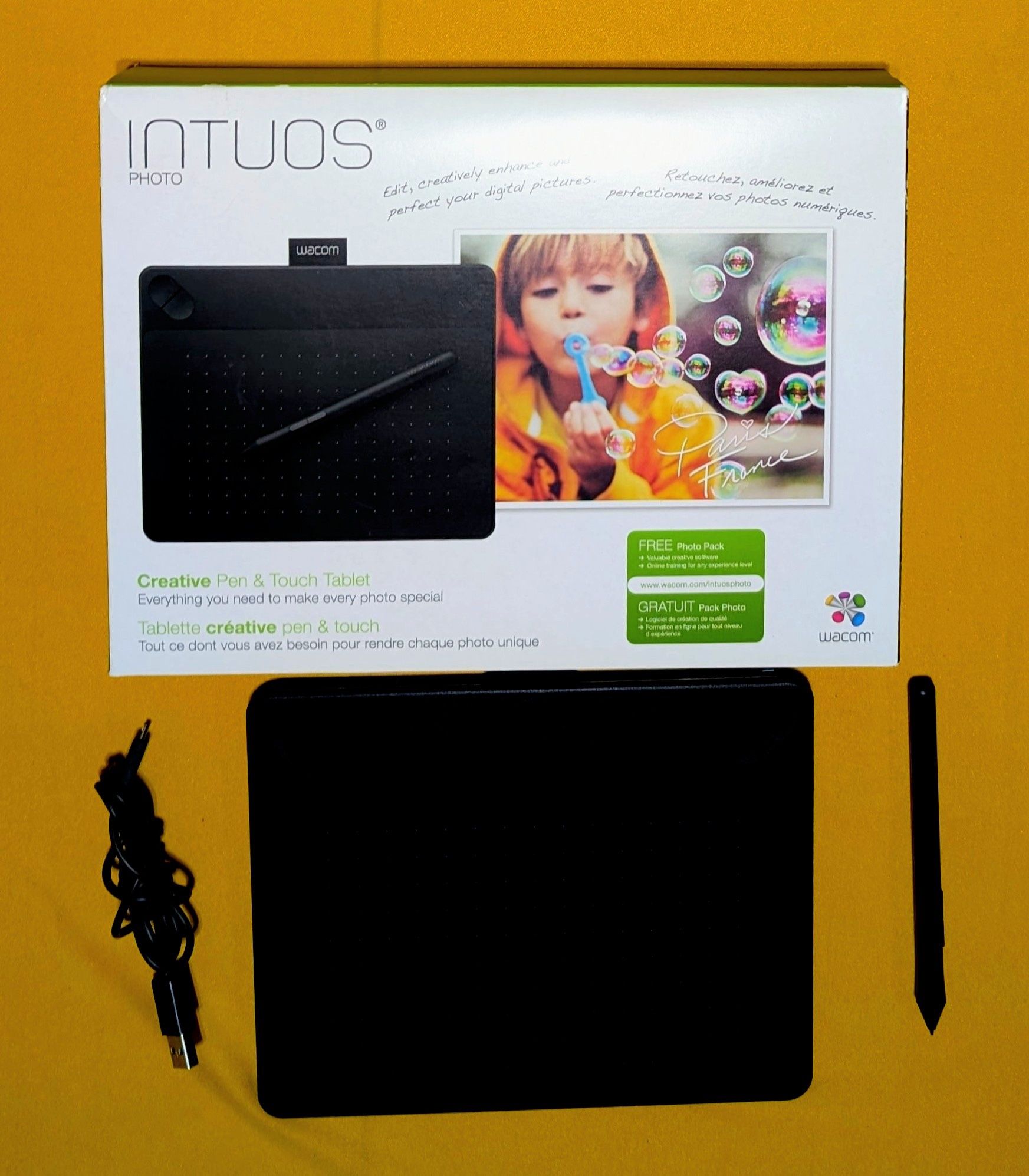 Wacom Intuos Small Graphics Drawing Tablet
