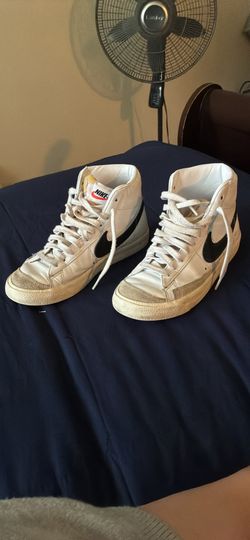 Nike Blazer High Tops – Youth Size 7Y